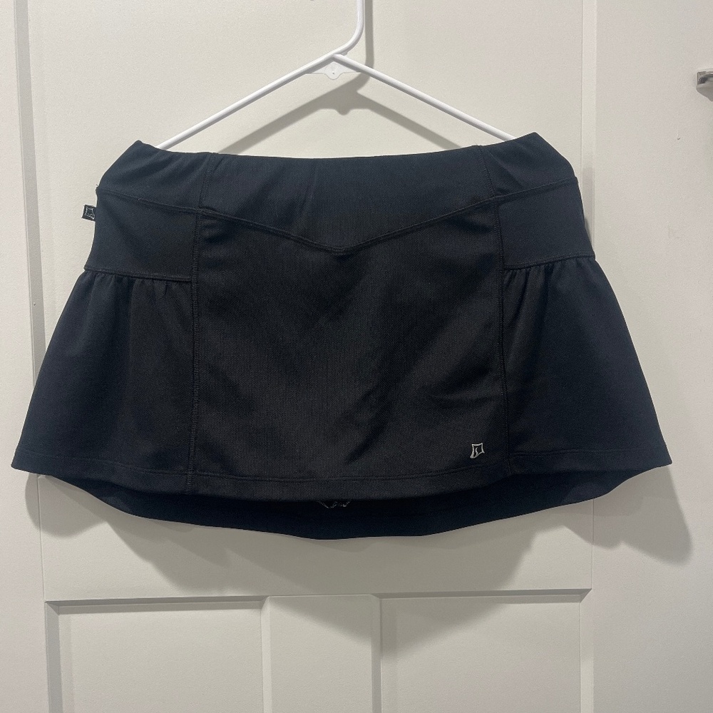SkirtSports skort